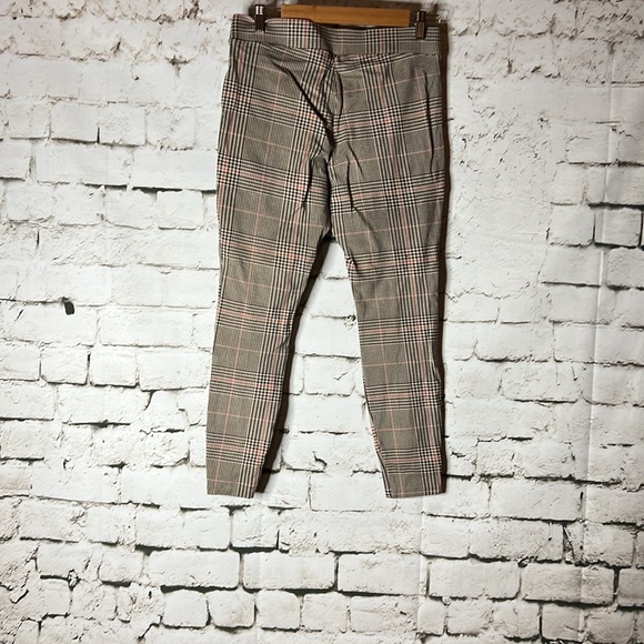 Old Navy Stevie pull on tan plaid pull on ankle pants M - Picture 3 of 3